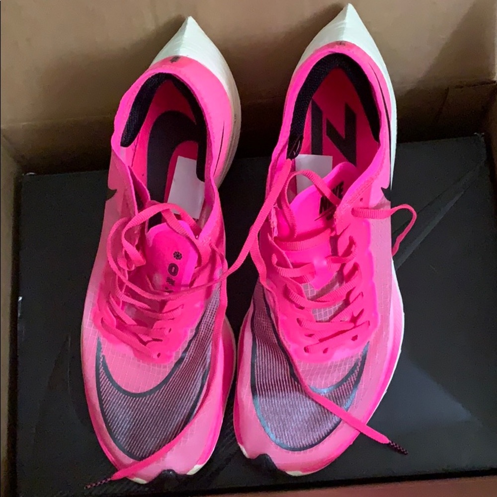 NIKE ZOOMX VAPORFLY NEXT%
